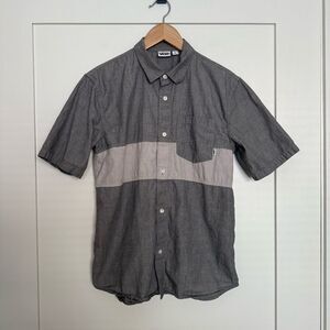 Vans Shirt Youth Boys XL Gray Stripe Button Up Short Sleeve Pocket Skateboard